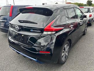 2019 Nissan Leaf - Thumbnail