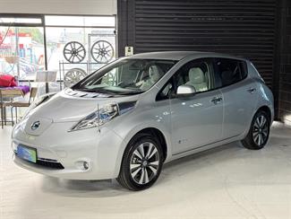 2013 Nissan Leaf - Thumbnail