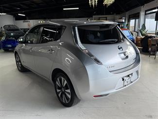 2013 Nissan Leaf - Thumbnail