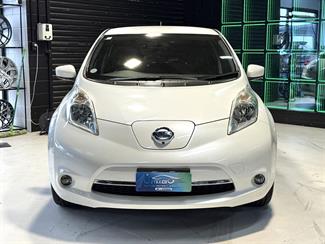 2016 Nissan Leaf - Thumbnail