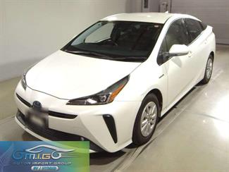 2019 Toyota Prius - Thumbnail