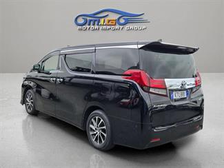 2016 Toyota Alphard - Thumbnail