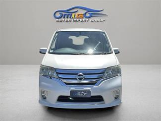 2013 Nissan Serena - Thumbnail