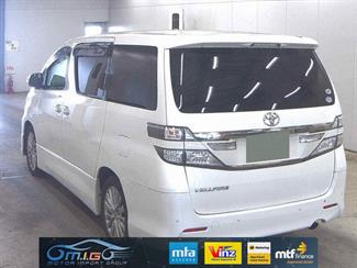 2012 Toyota Vellfire - Thumbnail