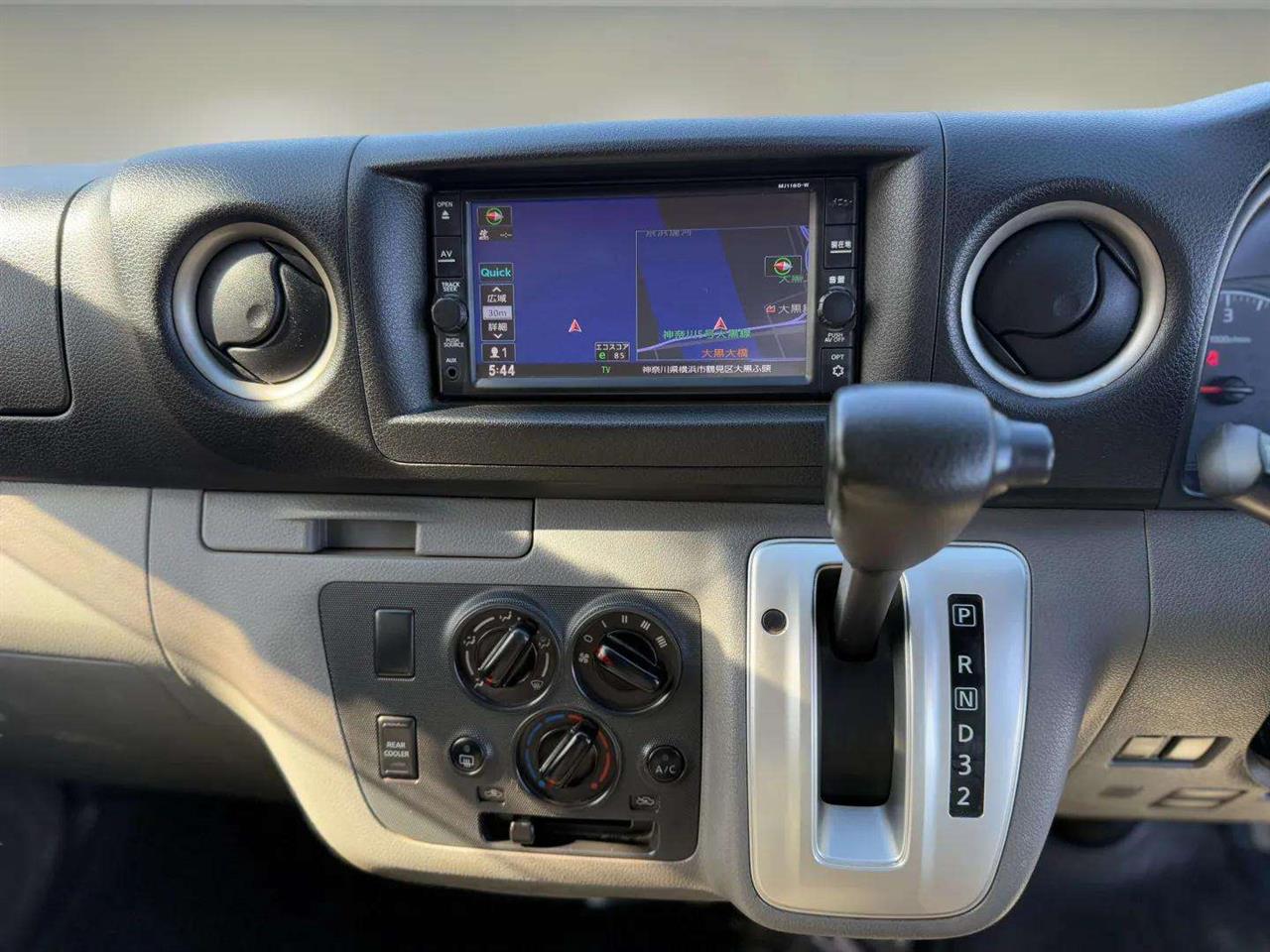 2019 Nissan NV350