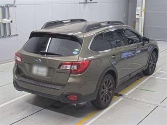 2020 Subaru Outback - Thumbnail