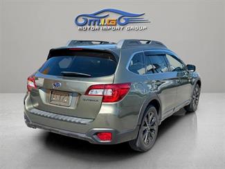 2020 Subaru Outback - Thumbnail