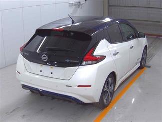 2018 Nissan Leaf - Thumbnail