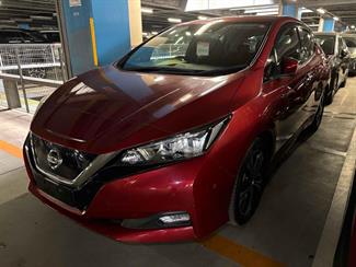 2018 Nissan Leaf - Thumbnail