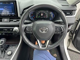 2019 Toyota Rav4 - Thumbnail