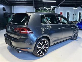 2014 Volkswagen Golf - Thumbnail