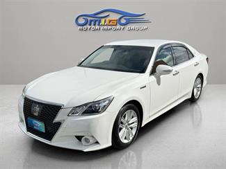 2013 Toyota Crown - Thumbnail