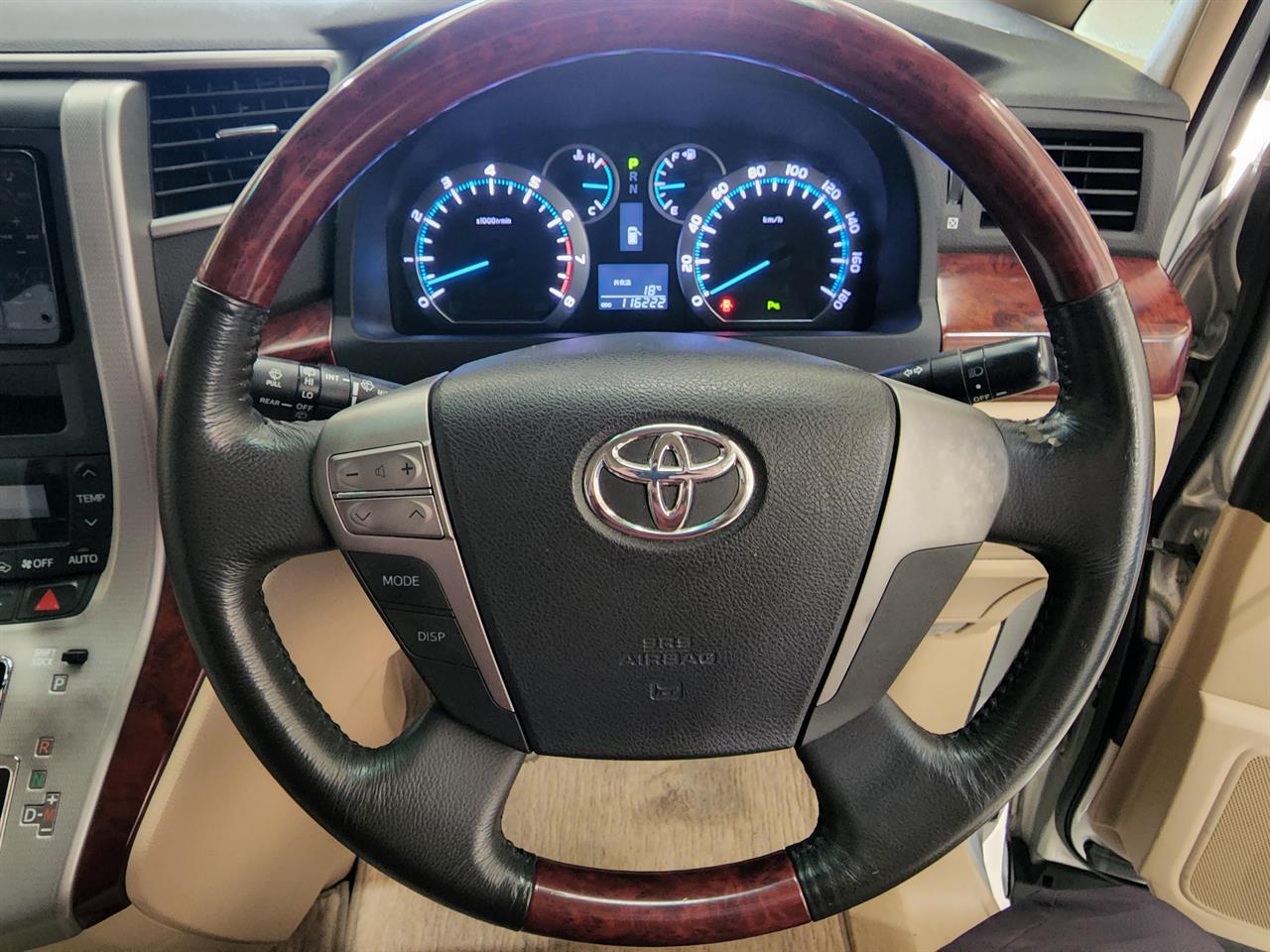 2009 Toyota Vellfire