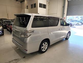 2009 Toyota Vellfire - Thumbnail