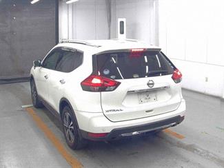 2017 Nissan X-Trail - Thumbnail