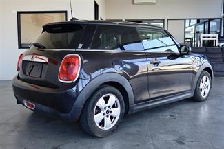 2015 Mini Cooper - Thumbnail