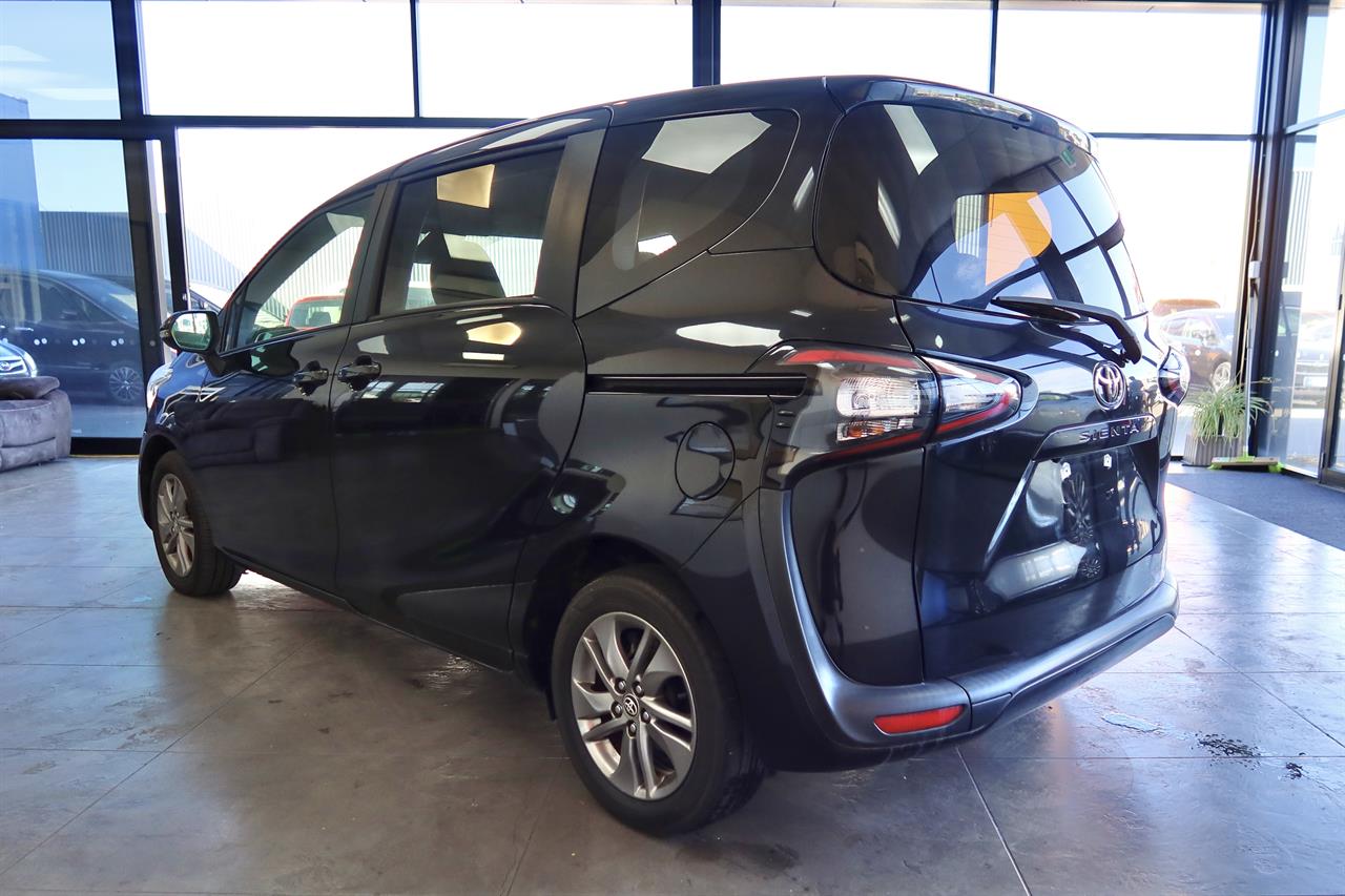 2015 Toyota Sienta