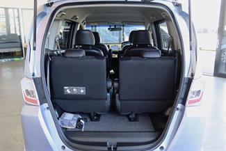 2012 Honda FREED - Thumbnail