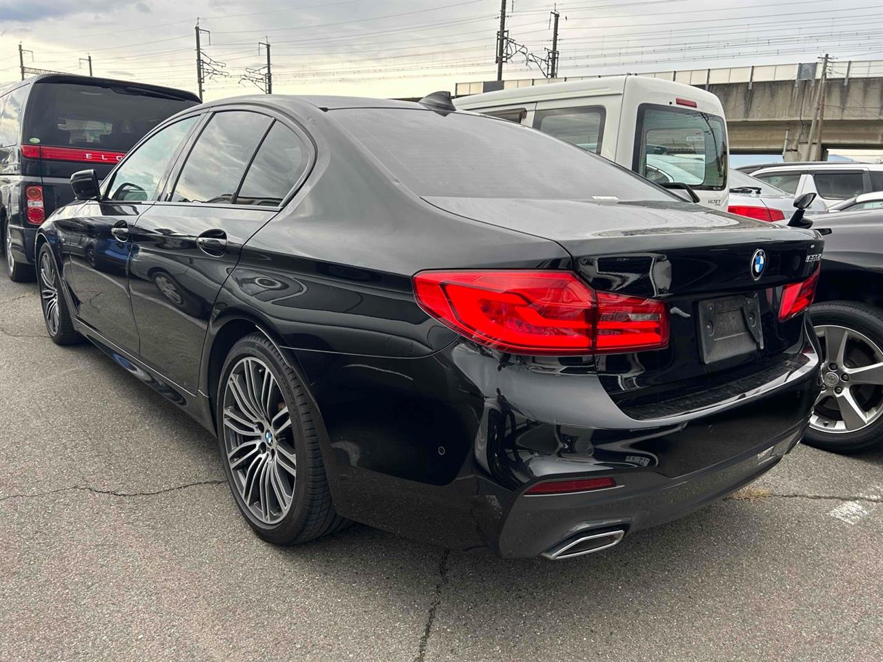 2019 BMW 523D M-SPORT