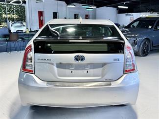 2013 Toyota Prius - Thumbnail