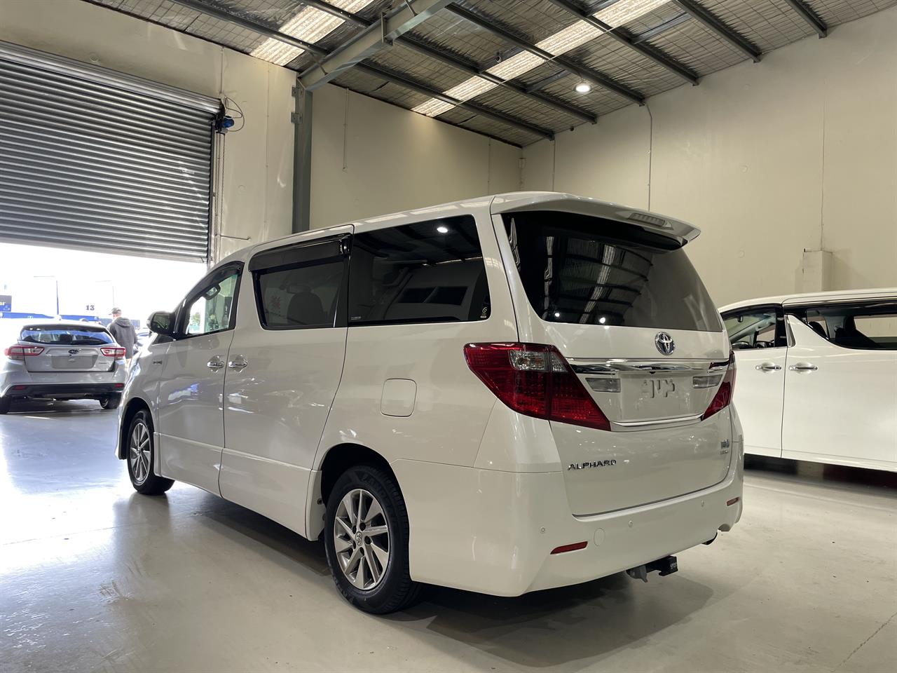 2012 Toyota Alphard