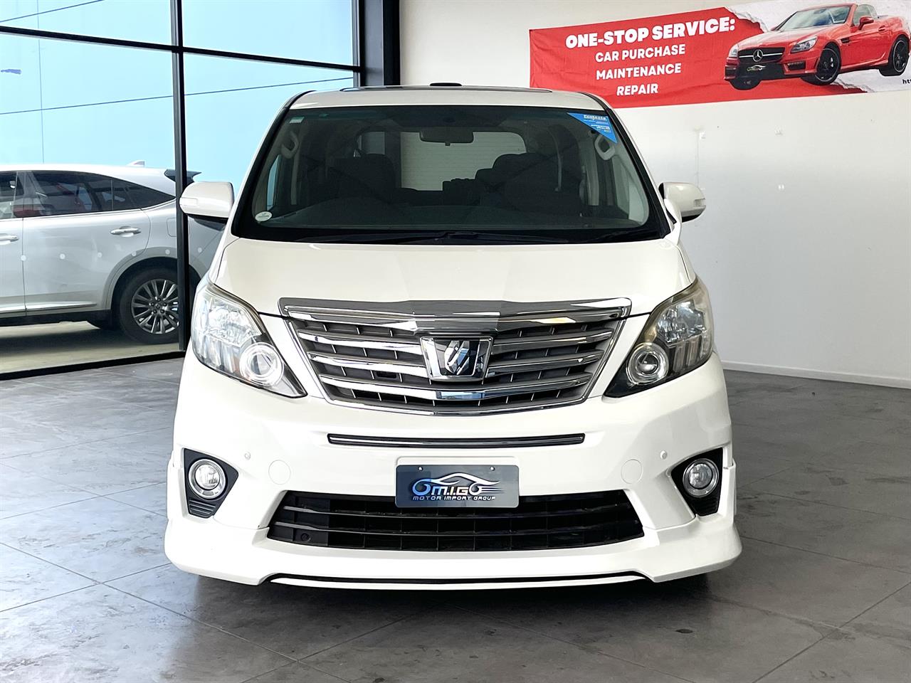 2013 Toyota Alphard