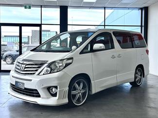 2013 Toyota Alphard - Thumbnail