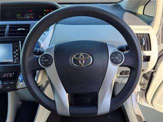 2012 Toyota Prius - Thumbnail