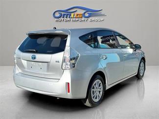 2012 Toyota Prius - Thumbnail