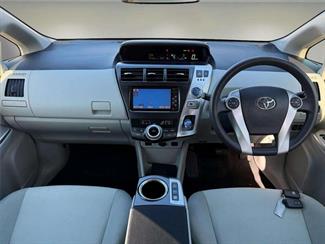 2012 Toyota Prius - Thumbnail