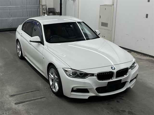 2015 BMW 320