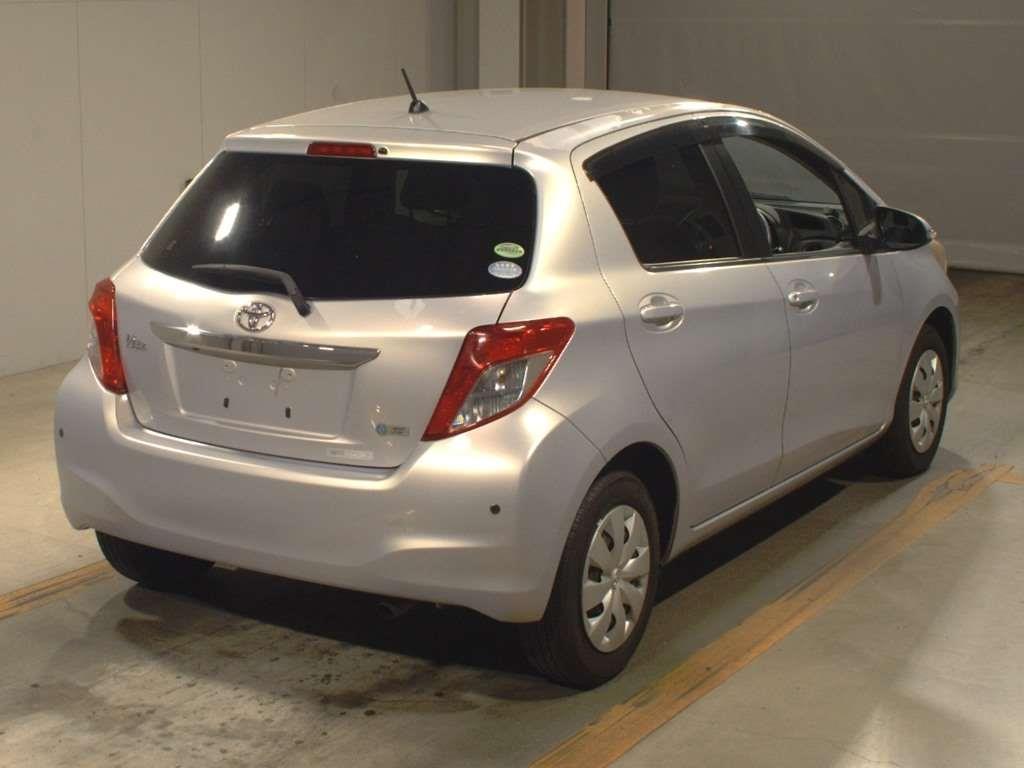 2013 Toyota Vitz