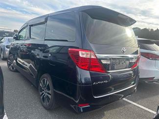 2013 Toyota Alphard - Thumbnail