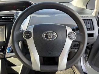 2012 Toyota Prius - Thumbnail