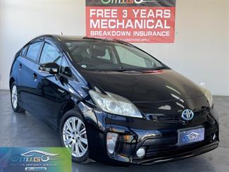 2013 Toyota Prius - Thumbnail