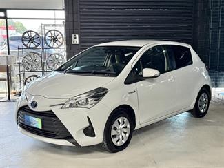 2019 Toyota Vitz - Thumbnail