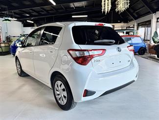 2019 Toyota Vitz - Thumbnail