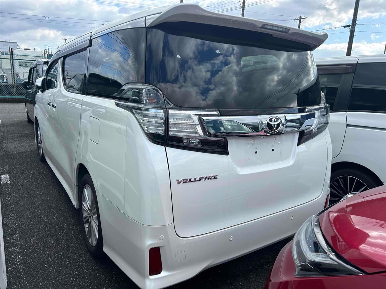 2015 Toyota Vellfire