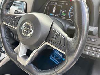 2017 Nissan Leaf - Thumbnail