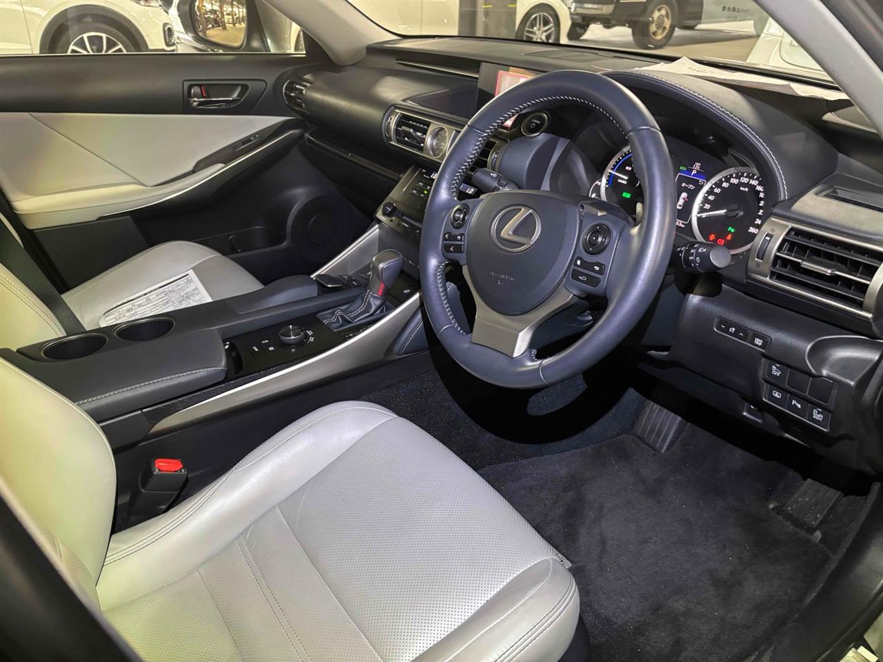 2013 Lexus IS 300H