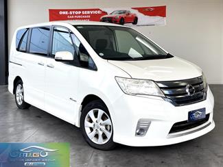 2013 Nissan Serena - Thumbnail