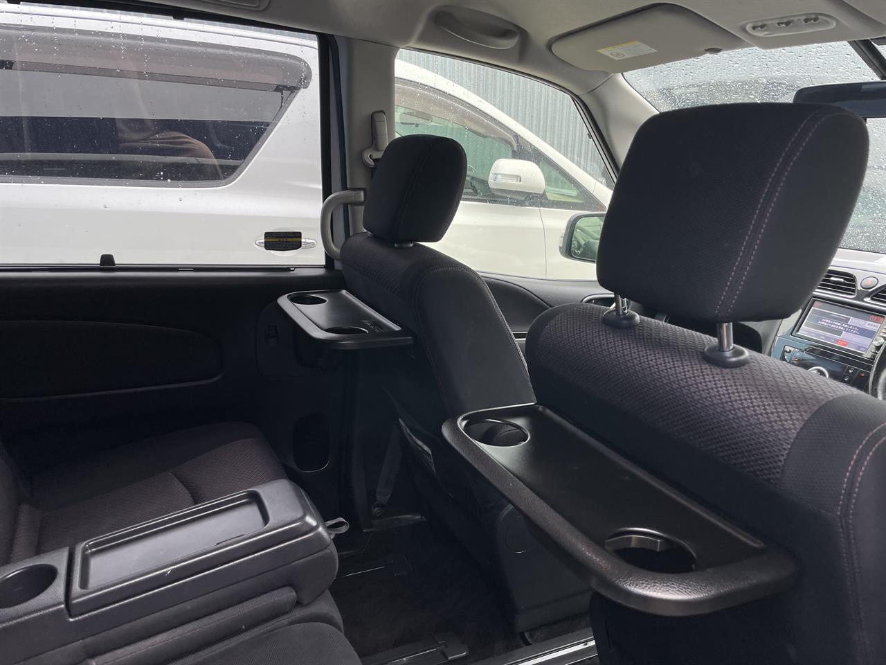 2013 Nissan Serena