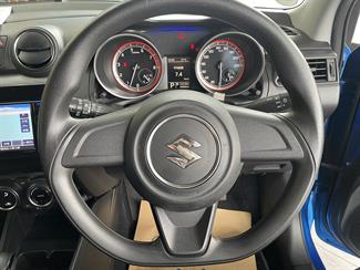 2017 Suzuki Swift - Thumbnail