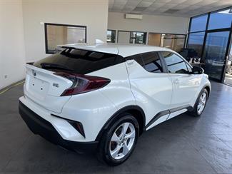 2019 Toyota C-HR - Thumbnail