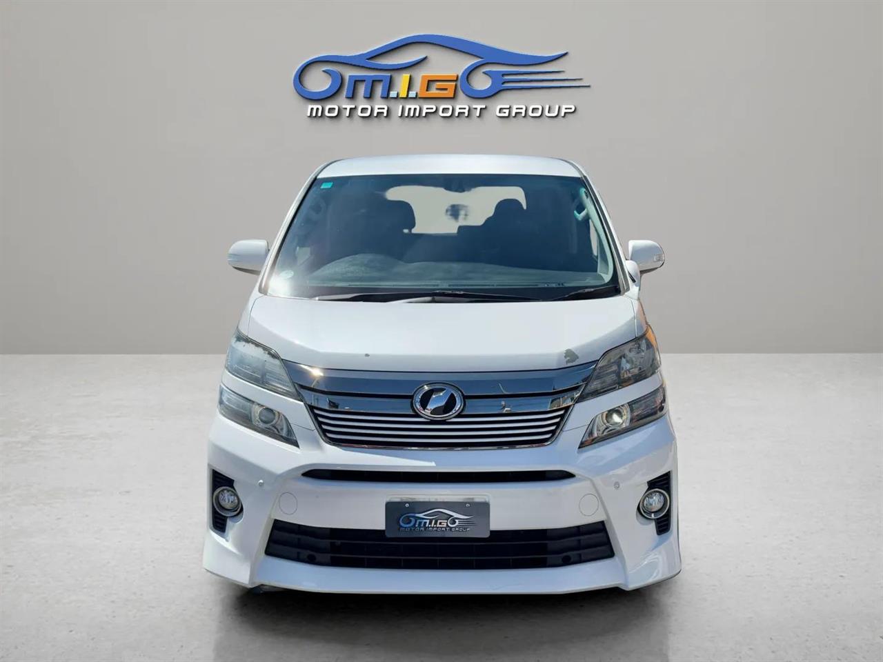 2014 Toyota Vellfire