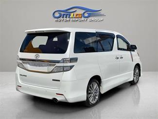 2014 Toyota Vellfire - Thumbnail