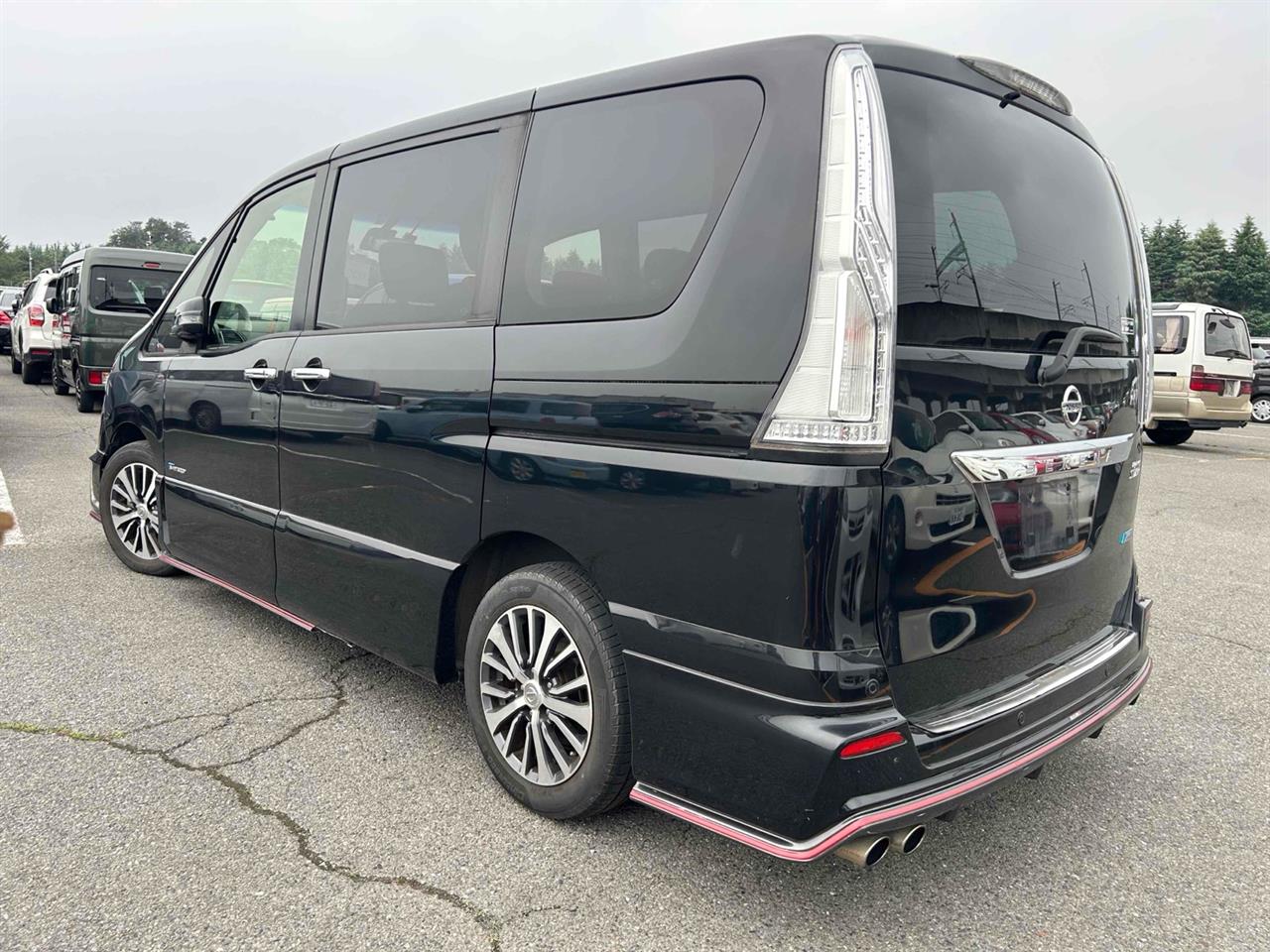 2016 Nissan Serena