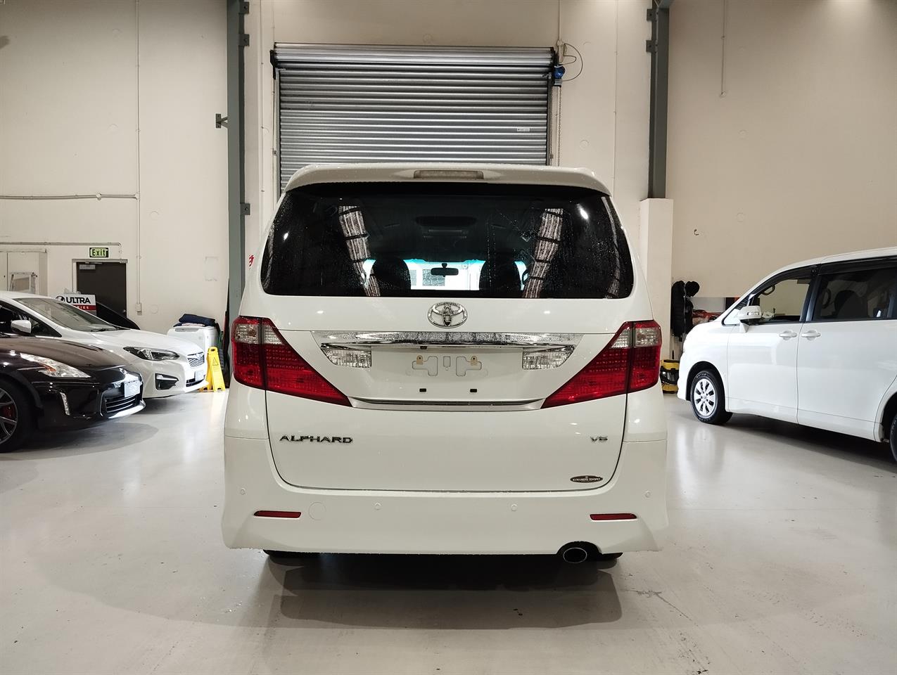 2010 Toyota Alphard