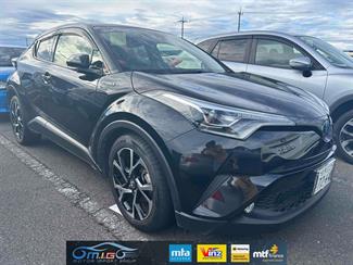 2017 Toyota C-HR - Thumbnail