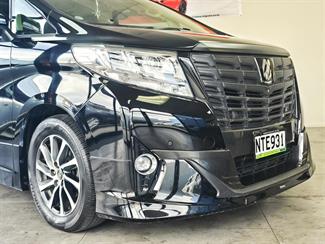 2016 Toyota Alphard - Thumbnail